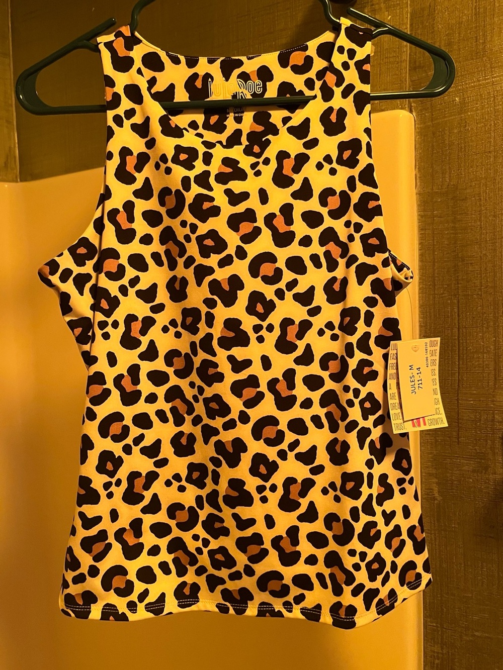 Lularoe Sleeveless Leopard Print Tank Top off white black and brown spots sz m